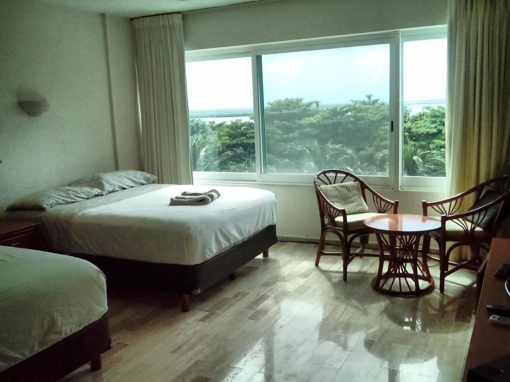 Suites Brisas Cancún Esterno foto